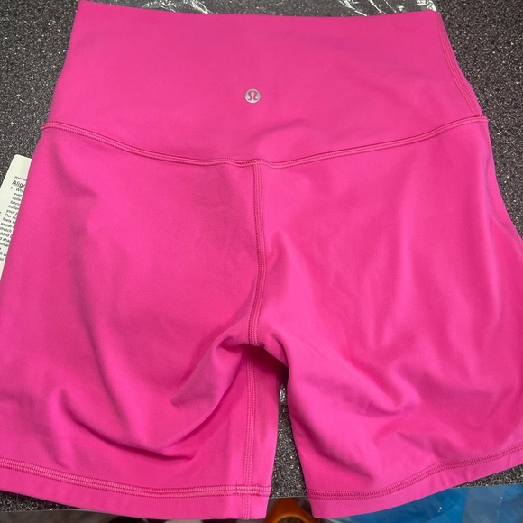 ❌ Sold ❌ Lululemon align shorts - Picture 4 of 5